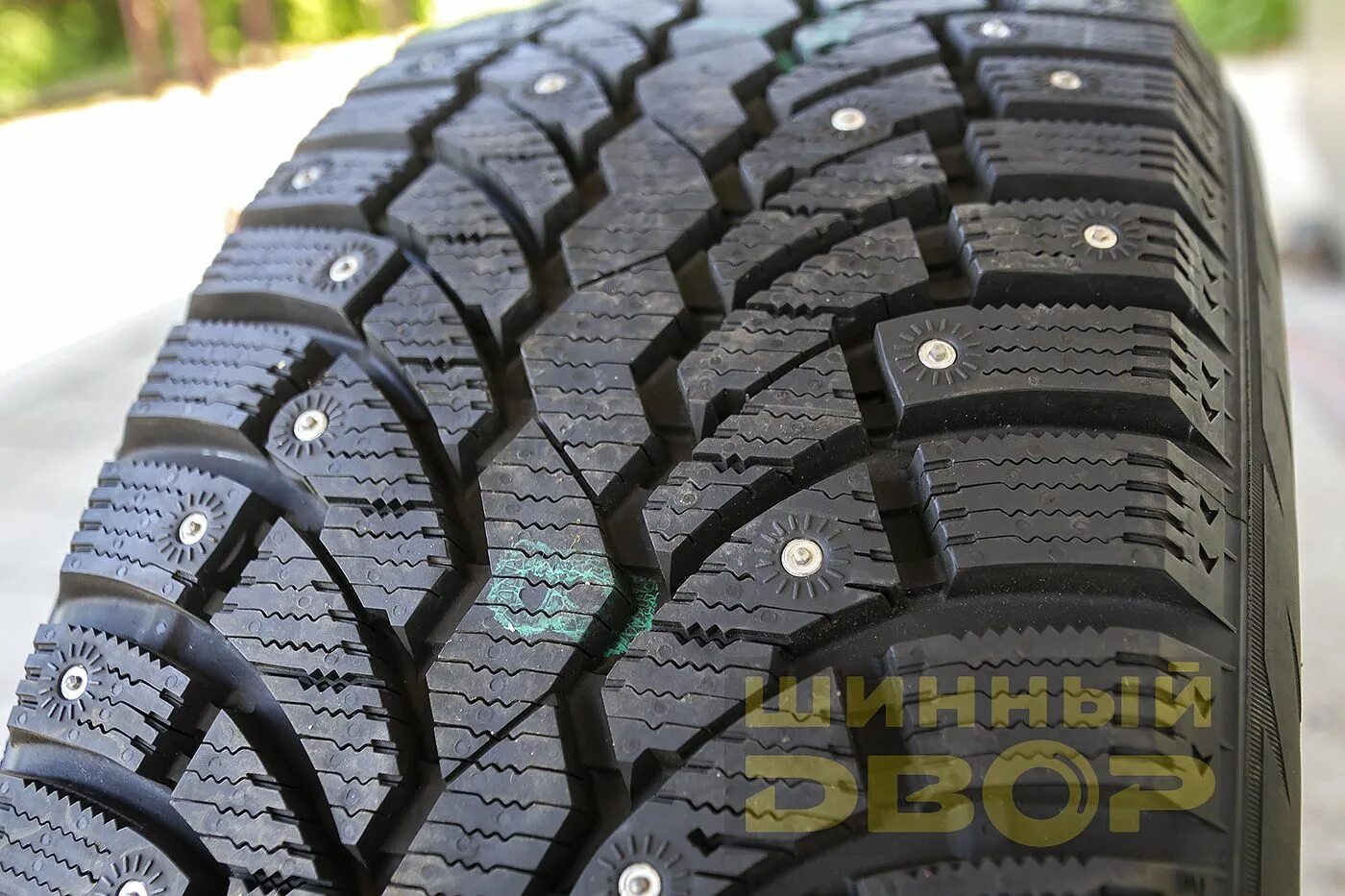 Купить зимнюю резину r15 спб. Formula Ice 225/60r17. Pirelli (Пирелли) Formula Ice. 225/60/17 Formula Formula Ice 99t шипы. Formula Ice 225/55 r18.