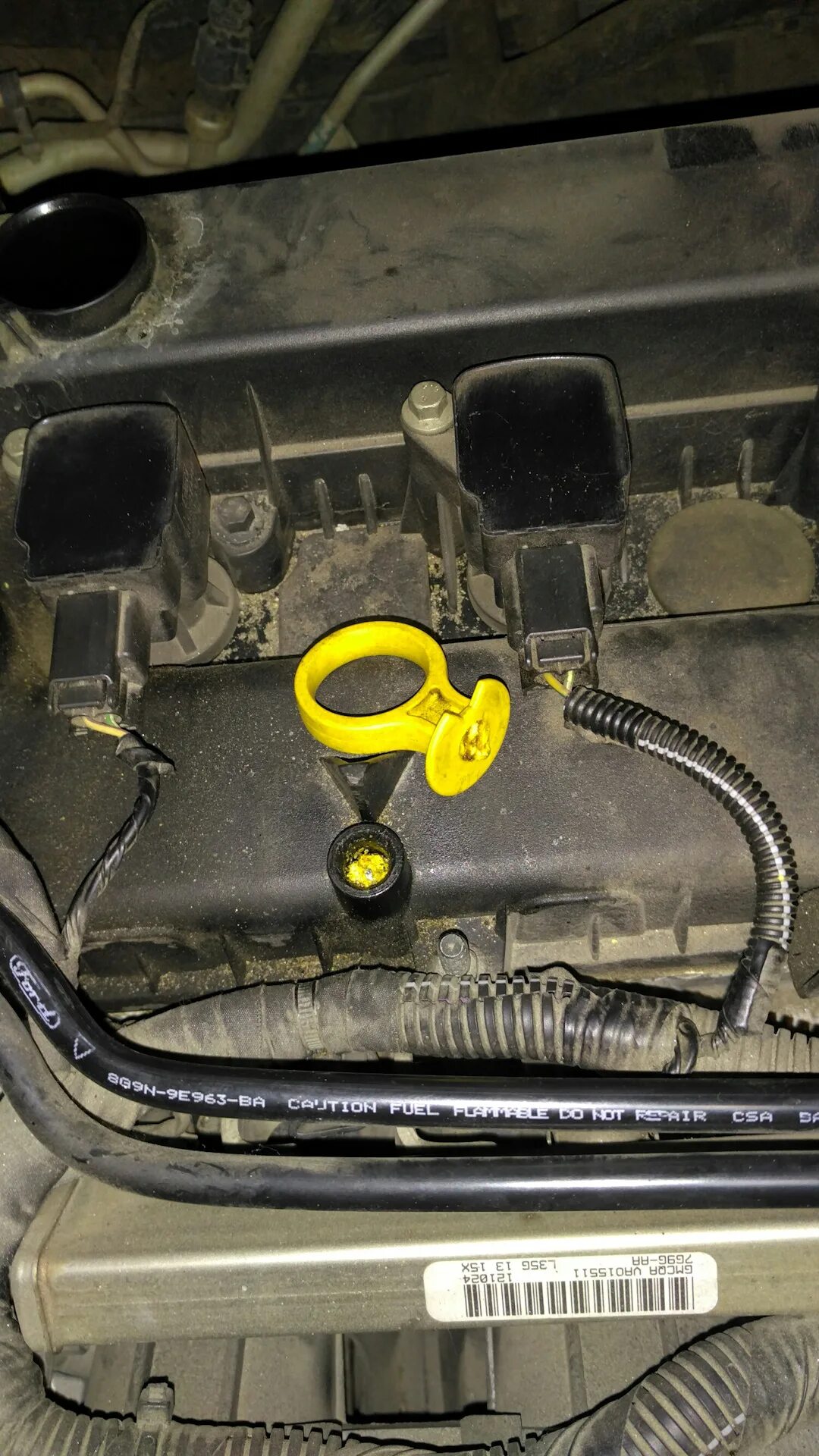 Щуп двс дискавери 3. Как вытащить щуп. 6 2006г. Щуп масляный тигуан 2. Nissan qashqai 2015 щуп коробки.