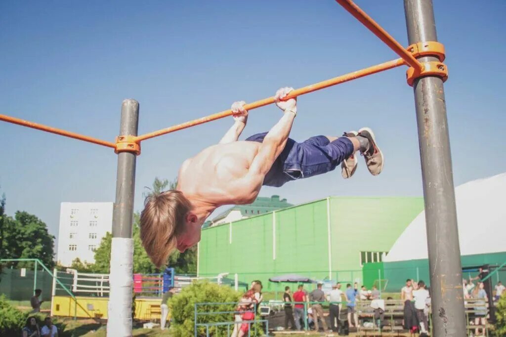 Воркаут в помещении. Воркаут центр. Спортплощадка, воркаут, мурманск. Воркаут центр. Воркаут зал.