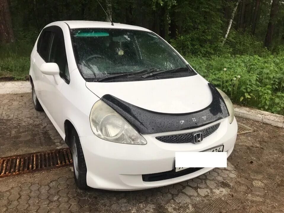 Honda Fit 2001 года. Хонда фит 2001 белый. Хонда фит 2001 года с люком. Honda fit 2001