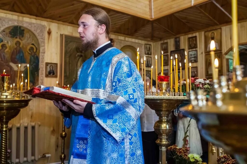 виктор колесник иерей. брянск настоятель храма. брянск настоятель храма. брянск настоятель храма. настоятель свенского монастыря брянск.