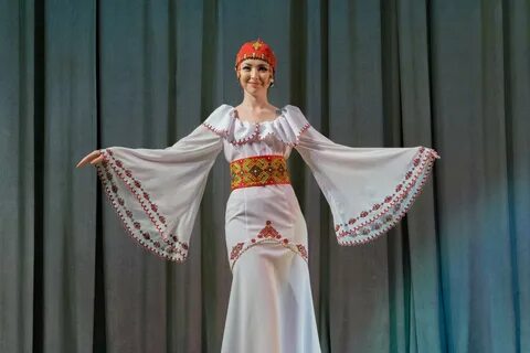 Костюмы для сцены народные