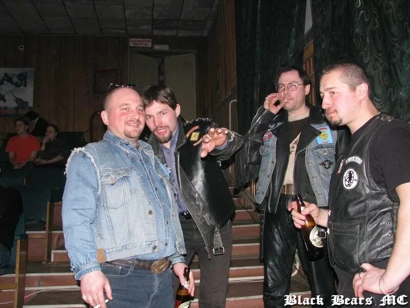 Ярославские медведи байк клуб. Черные медведи ярославль. Чёрные медведи мотоклуб рыбинск. Черные медведи ярославль. Синдикат мс мотоклуб.