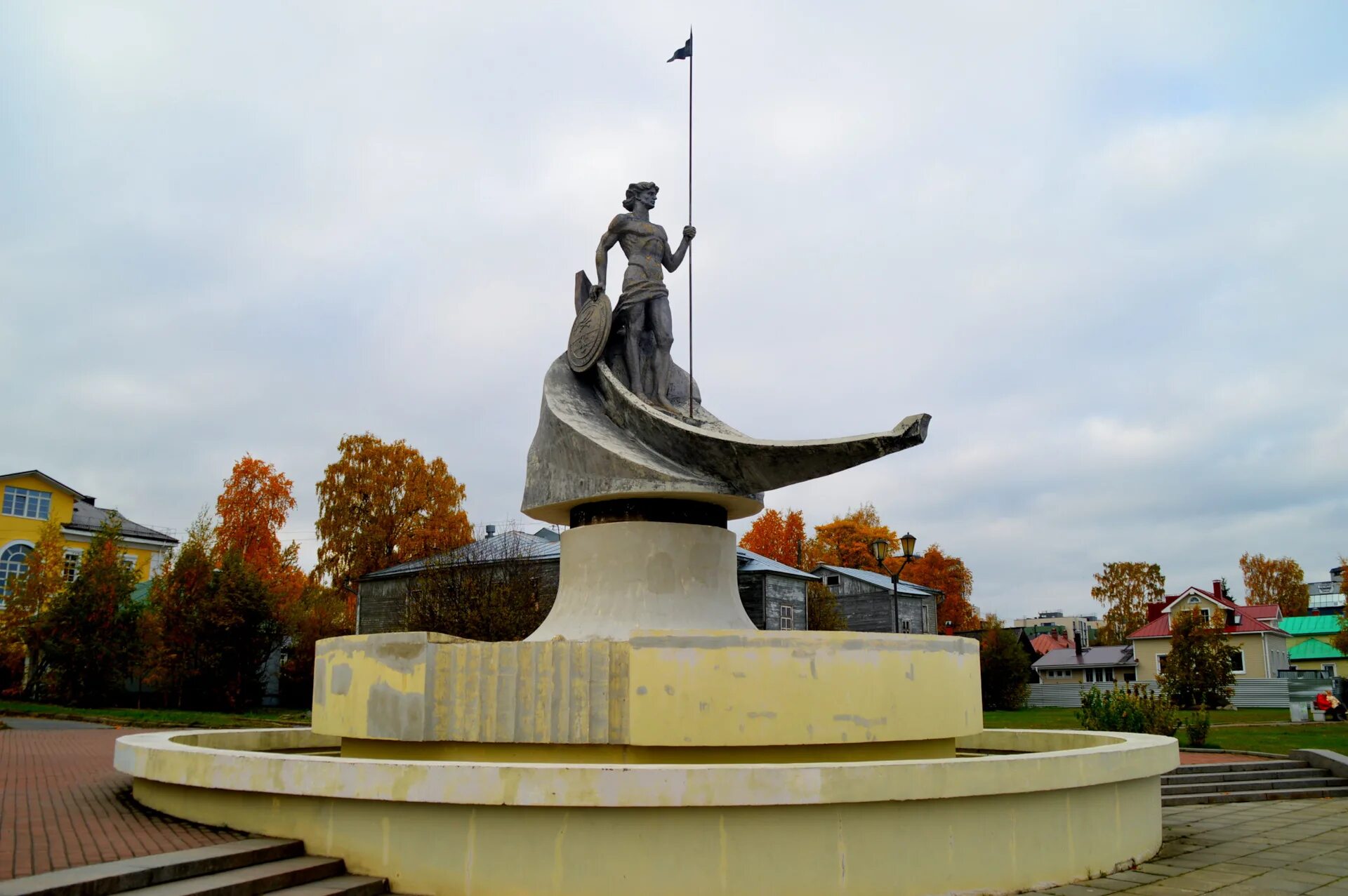 Скульптура рыбаки петрозаводск. Памятник петру первому в петрозаводске. Памятник онего в петрозаводске. Все памятники петрозаводск. Памятник петру первому в петрозаводске.