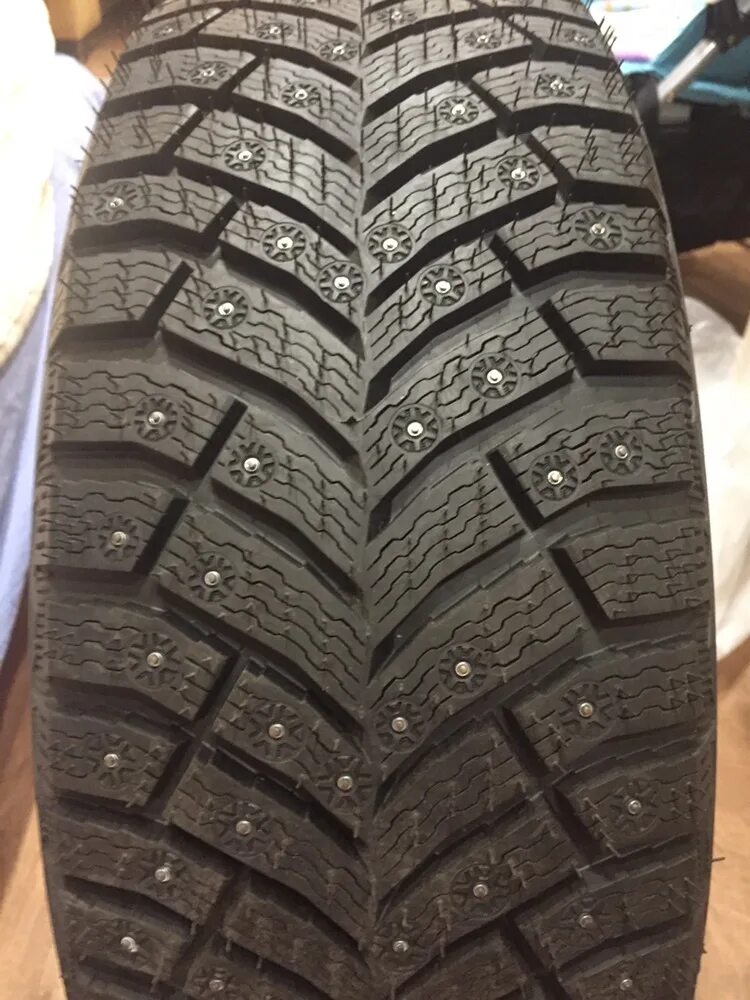 Michelin x ice north 4 цены. Мишлен х айс Норд 4. Шина Мишлен x-Ice North 4. Мишлен x-Ice North 4 215/55 r17. Мишлен Икс айс Норд 4 215/65 r16.