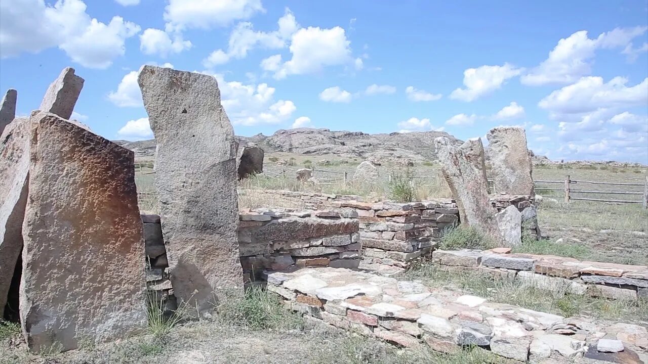 Бегазы дандыбаевская культура. Археологический комплекс Бегазы. Некрополь Бегазы. Бегазы-дандыбаевские мегалитические мавзолеи.