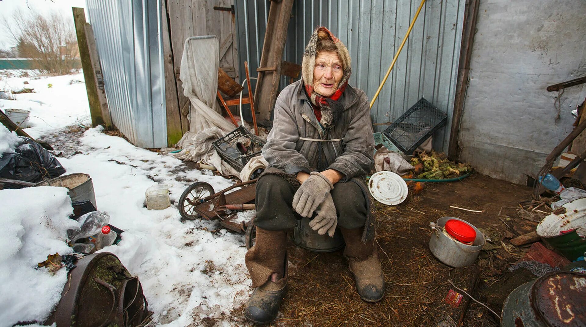 Страшная жизнь в россии. Нищета в России. Бедность в России. Нищие в России.