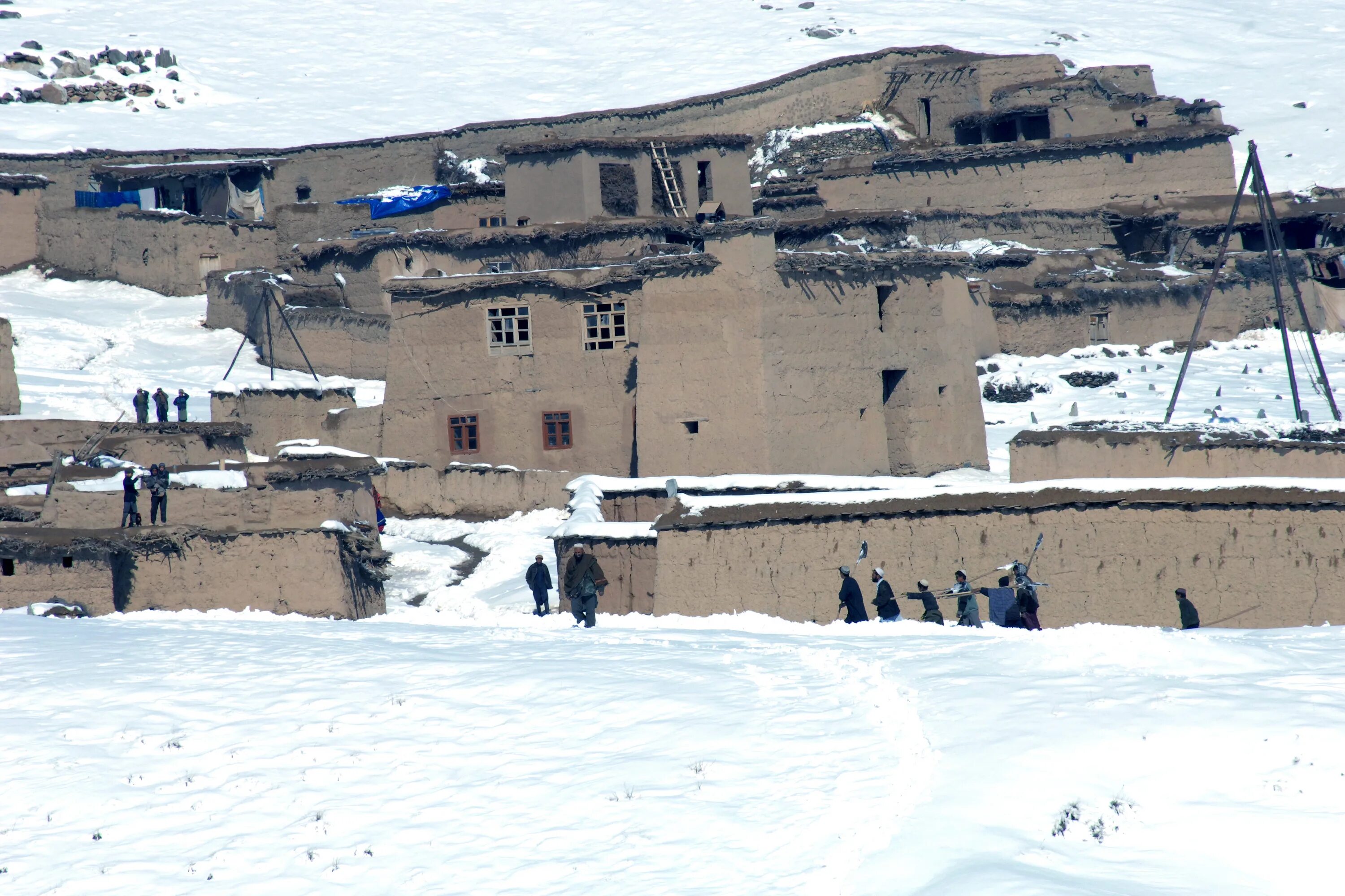 Кишлак фото песен. Кишлак Афганистан. 11 11 11 Кишлак. Кишлак 2022 исполнитель. Кишлак 11.