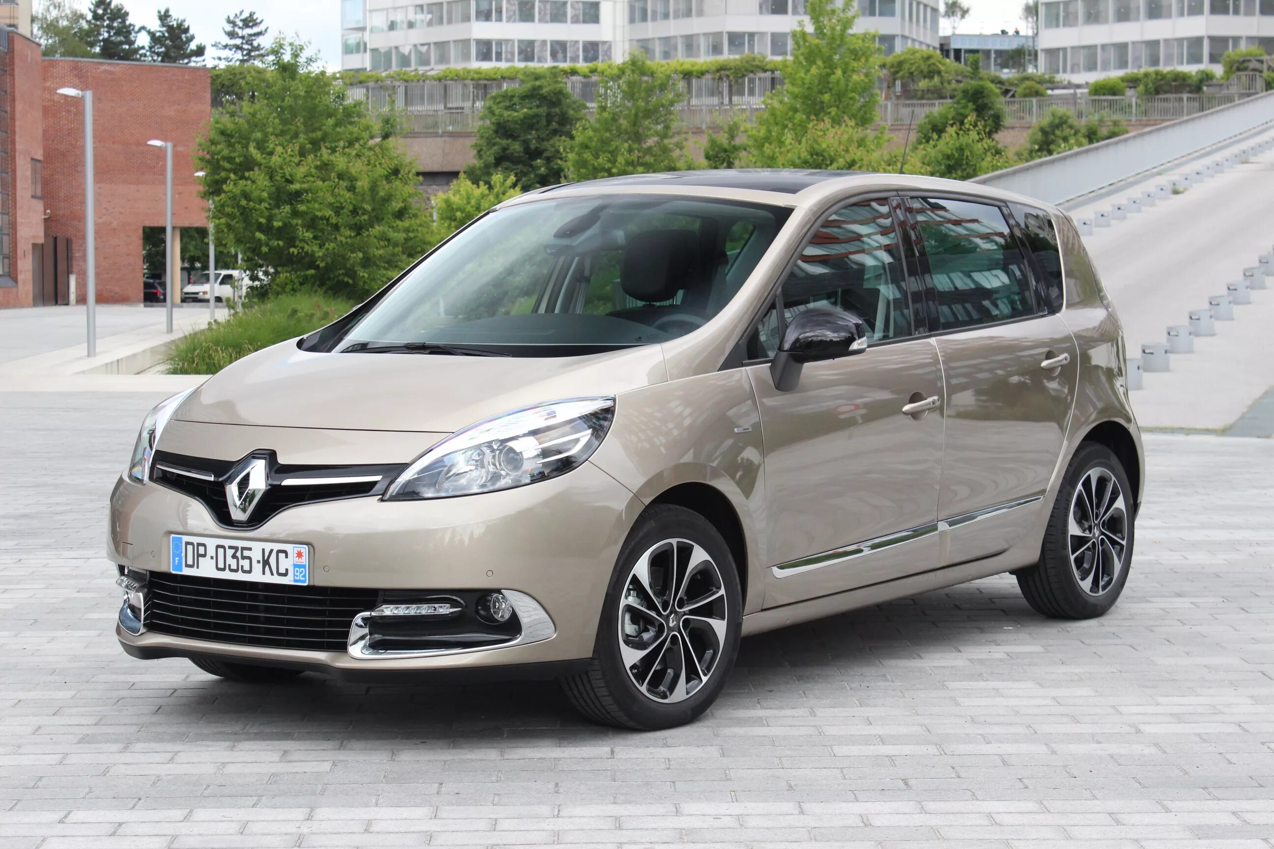 Рено Сценик 3. Рено Меган Сценик 3. Renault Grand Scenic. Рено Меган Гранд Сценик 3.