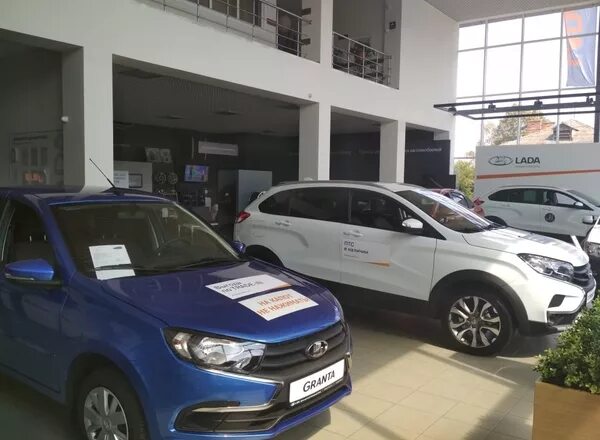 Автосалон армавир. Ниссан модус. Армавирский автоцентр плюс. Автосалон армавир. Автоцентр армавир.