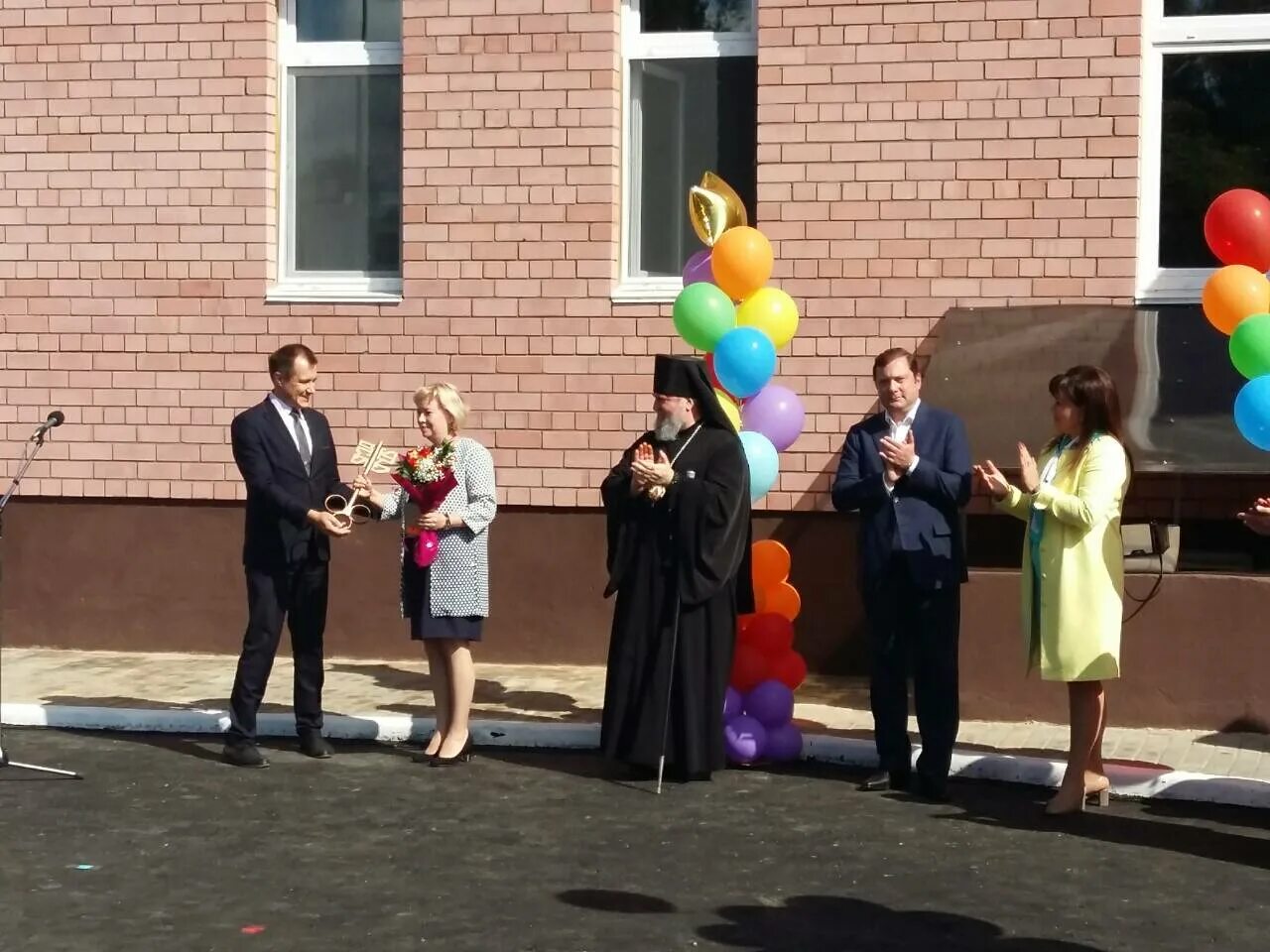 Овд мемориал вязьма. Инна демидова вязьма. Надпись дулаг 184. Вязьма открыли. Военный городок вязьма смоленская область.