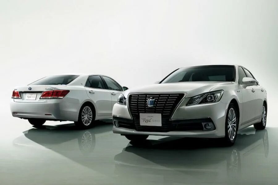 Crown royal saloon. Toyota crown 2008. Crown royal saloon. Toyota crown royal saloon 2015. Crown royal saloon.