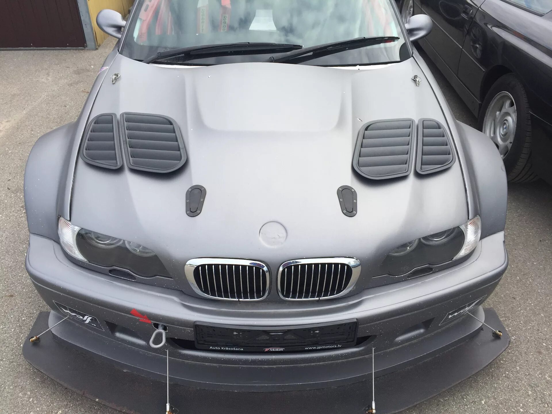 BMW e46 капот GTR. BMW e46 жабры. Капот БМВ е46 дорестайл. Капот м3 ГТР е46.