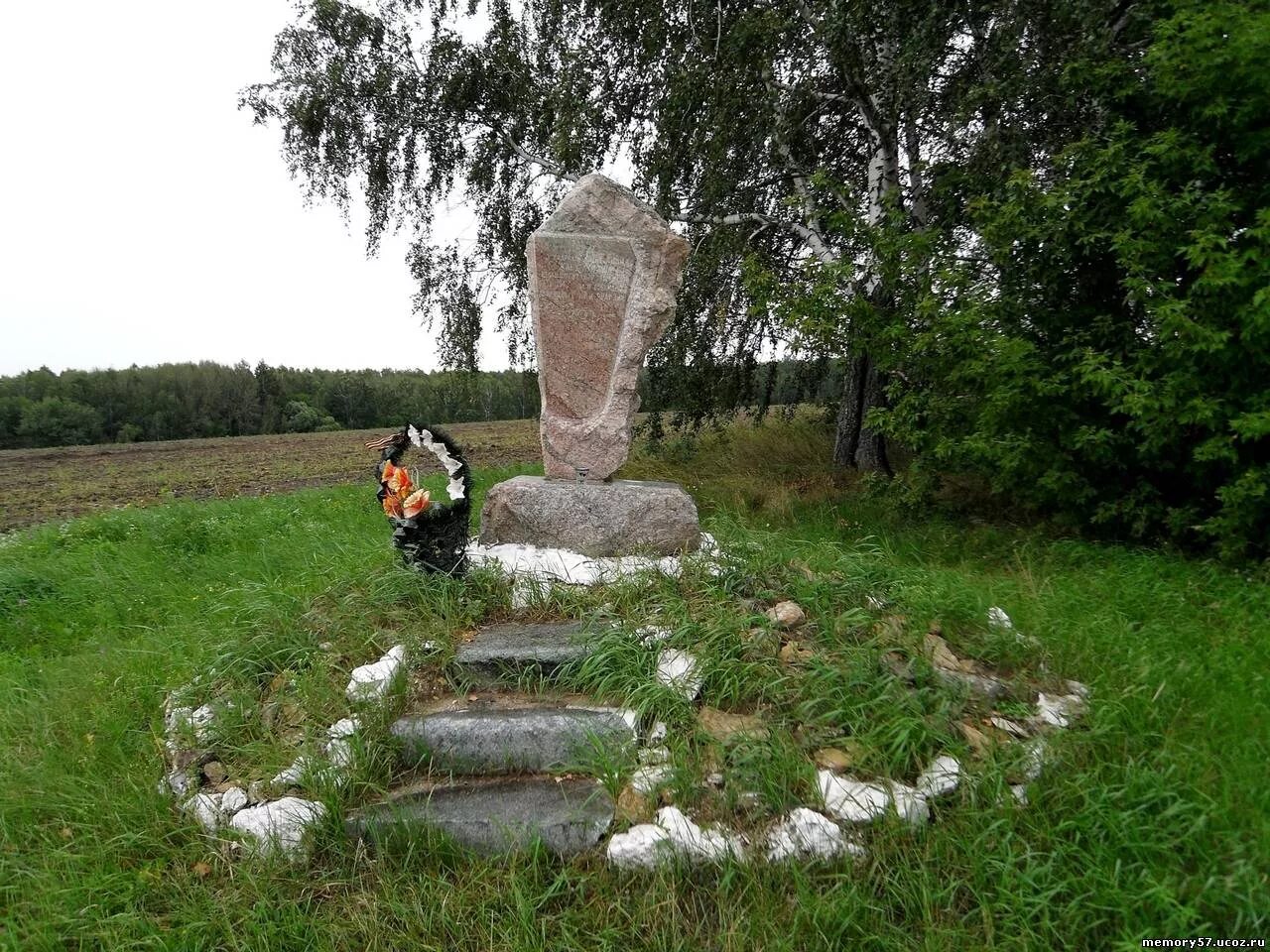 Троицкий район орловской области. Каменка Орловская область Мценский район. Орловская область, Мценский р-н, д. большая Каменка,. Орловская область Каменка Братская могила. Большая Каменка Орловская область Мценский район.