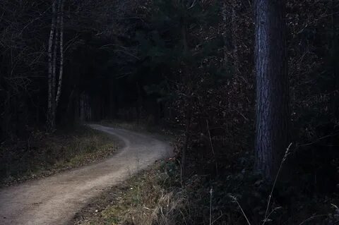 А темнота годами годами