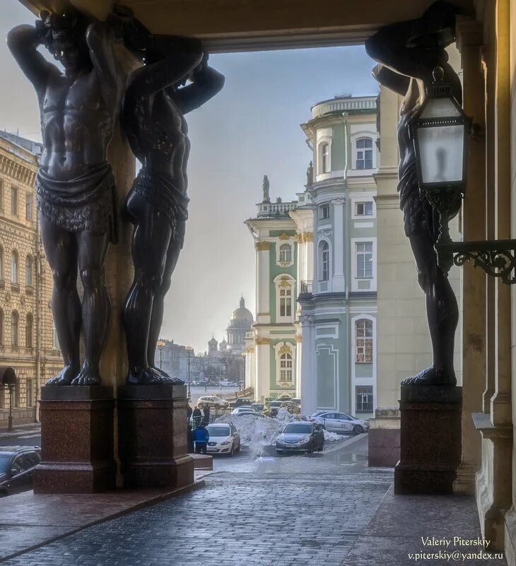 санкт-петербург миллионная улица 35 атланты. атлант санкт петербург отзывы. новый эрмитаж в санкт-петербурге портик атлантов. постаменты атлантов эрмитажа. новый эрмитаж атланты.