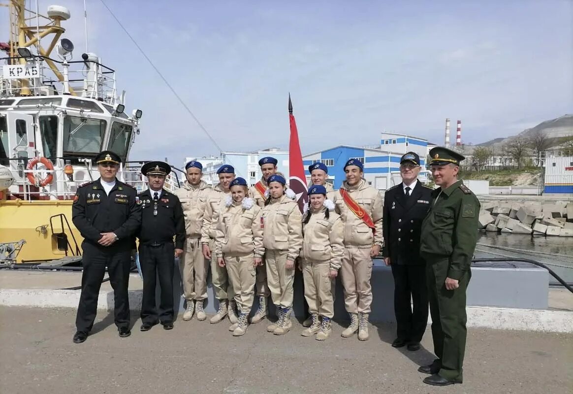 В городе бывшую военно морскую базу. Чф новороссийская вмб. вмф новороссийск. 134 группа судов обеспечения новороссийской вмб. командир новороссийской военно-морской базы черноморского флота.