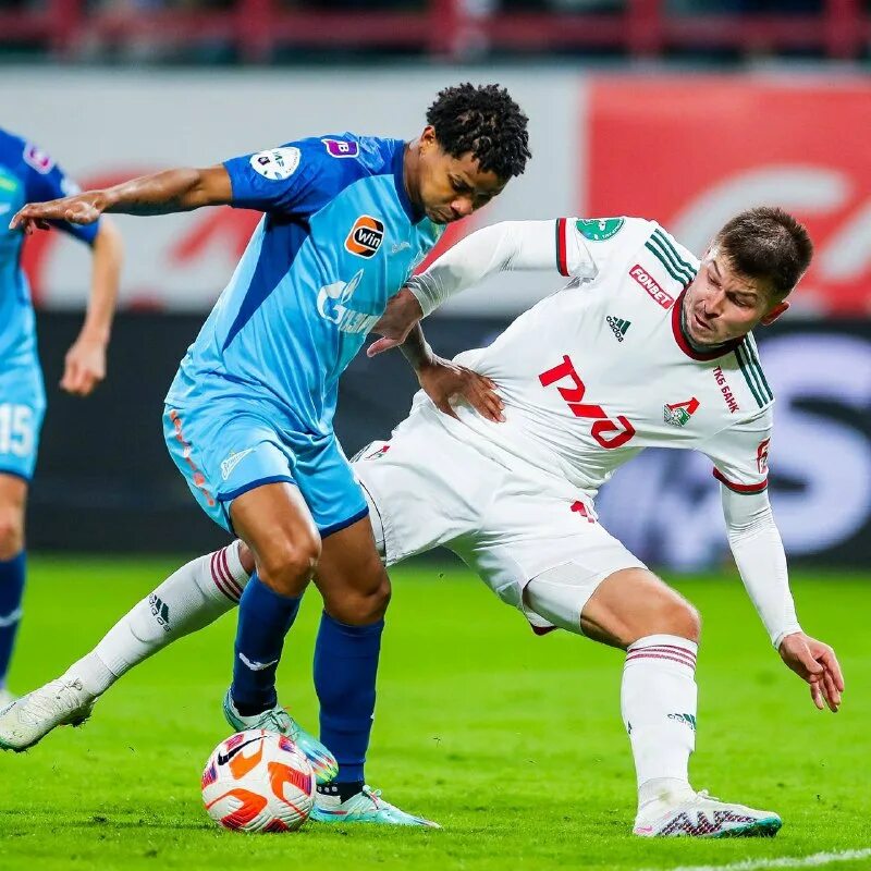 Зенит санкт-петербург футбольный. Зенит локомотив где пройдет матч. Зенит локомотив 6 1. Зенит локомотив. Зенит локомотив 2 мая.