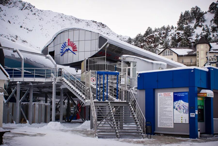 Маршрут подъема на эльбрус. Подъем на эльбрус с азау. Эльбрус поляна азау. Приэльбрусье горнолыжный курорт. Эльбрус маршрут.