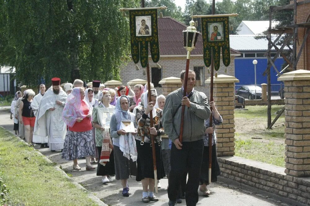 Охона новгородская область. Город Пестово деревня Охона. Церковь Пестово Новгородской области. Деревня Охона Новгородской области. Охона Новгородская область Пестовский район.