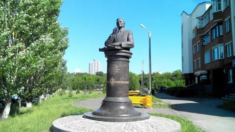 Памятники в чебоксарах