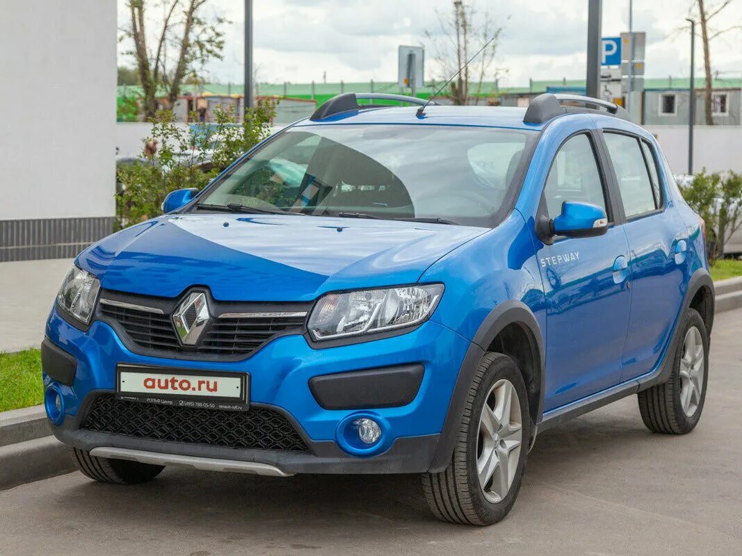 Автомобиль sandero stepway. Рено Стандера стоп Вей. Рено Сандеро степвейстепвей. Рено Сандеро ТЕП выейн. Рено Логан степвей 2018.