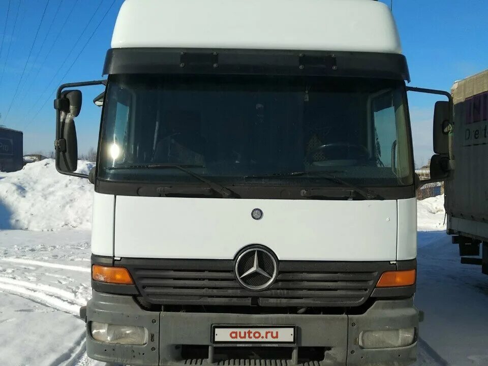Грузовой мерседес атего. Мерседес атего 1228. Салон атего 2. Mercedes benz 1328 atego. Мерседес атего 2004.