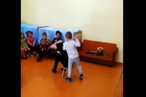 Воспитатель ударил ребенка в детском саду