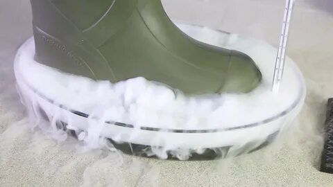 Заклеить сапоги из эва зимние