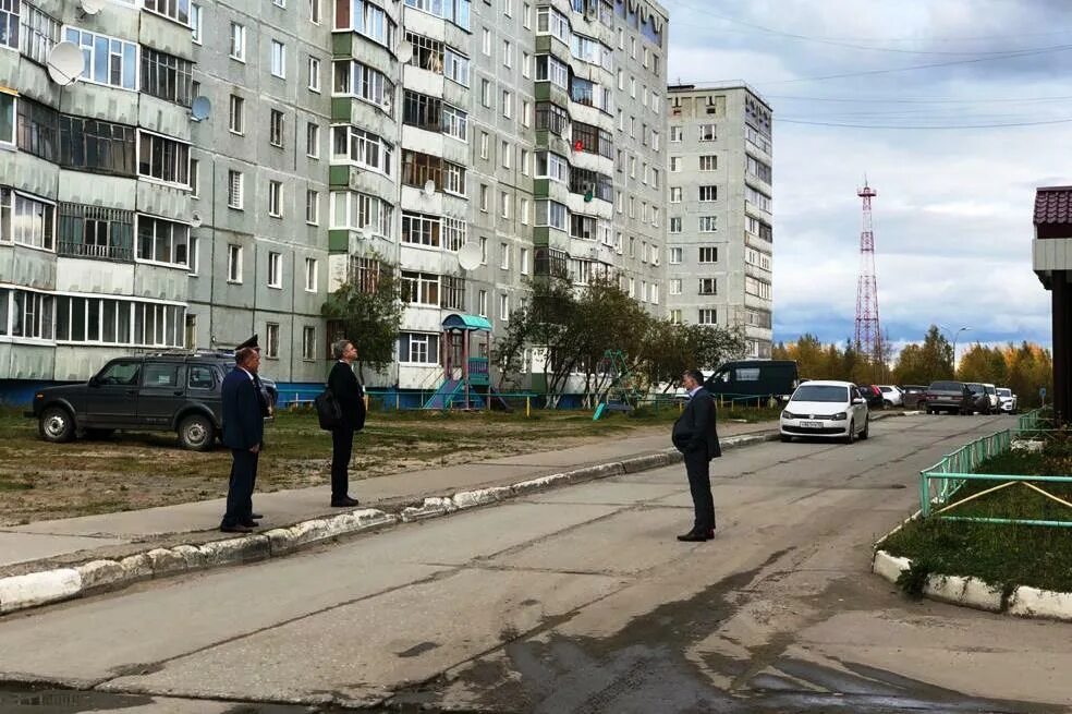 6 школа усинск. Усинск. Молодежная 18 усинск. Перекресток усинск. Усинск республика коми.