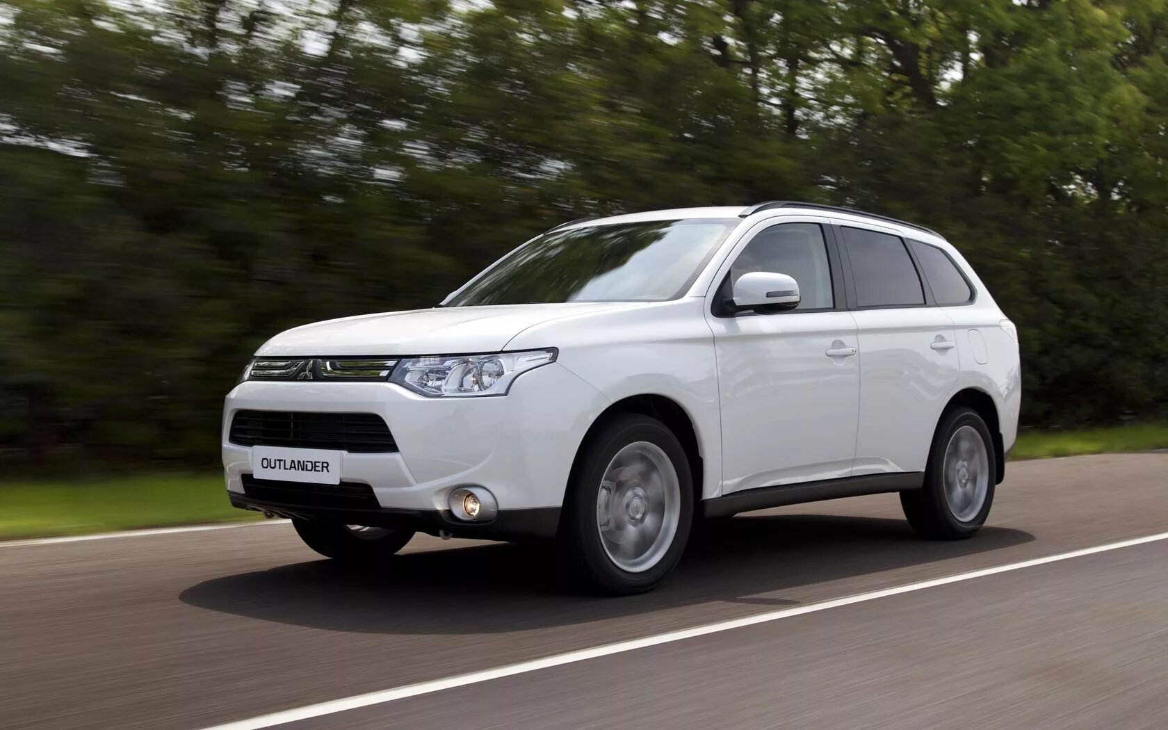 Mitsubishi outlander трехлитровый. Mitsubishi Outlander 2012. Митсубиши Аутлендер 2012. Mitsubishi Outlander 2012-2014. Mitsubishi Outlander (2012-2015).