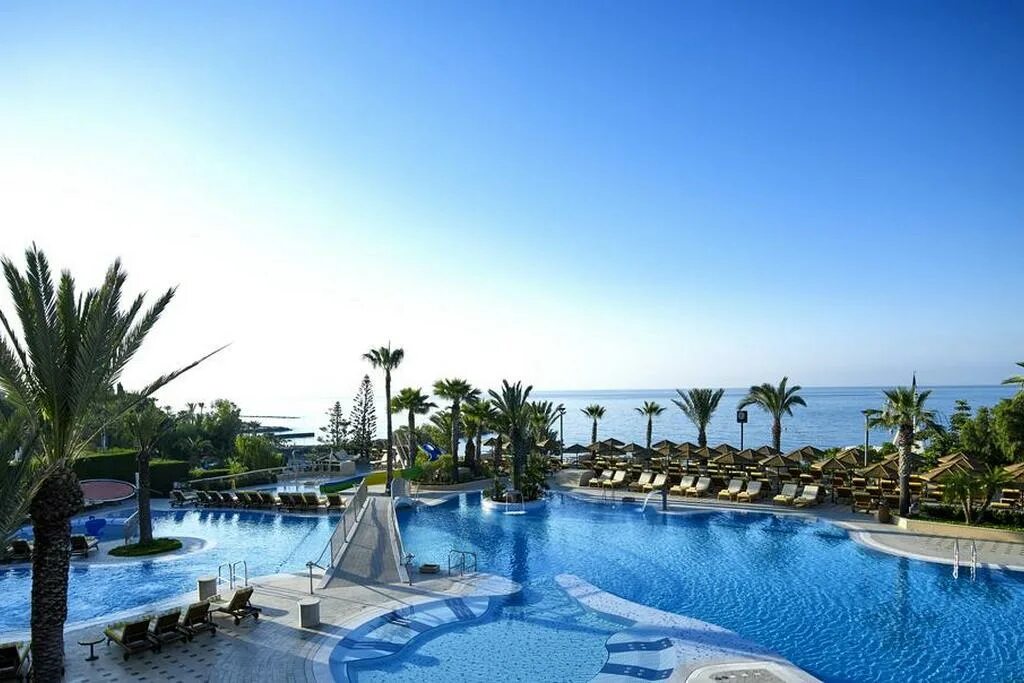 ФО Сизонс отель Кипр. Four Seasons 5 Кипр. Four Seasons Лимассол. Отель four Seasons Limassol.