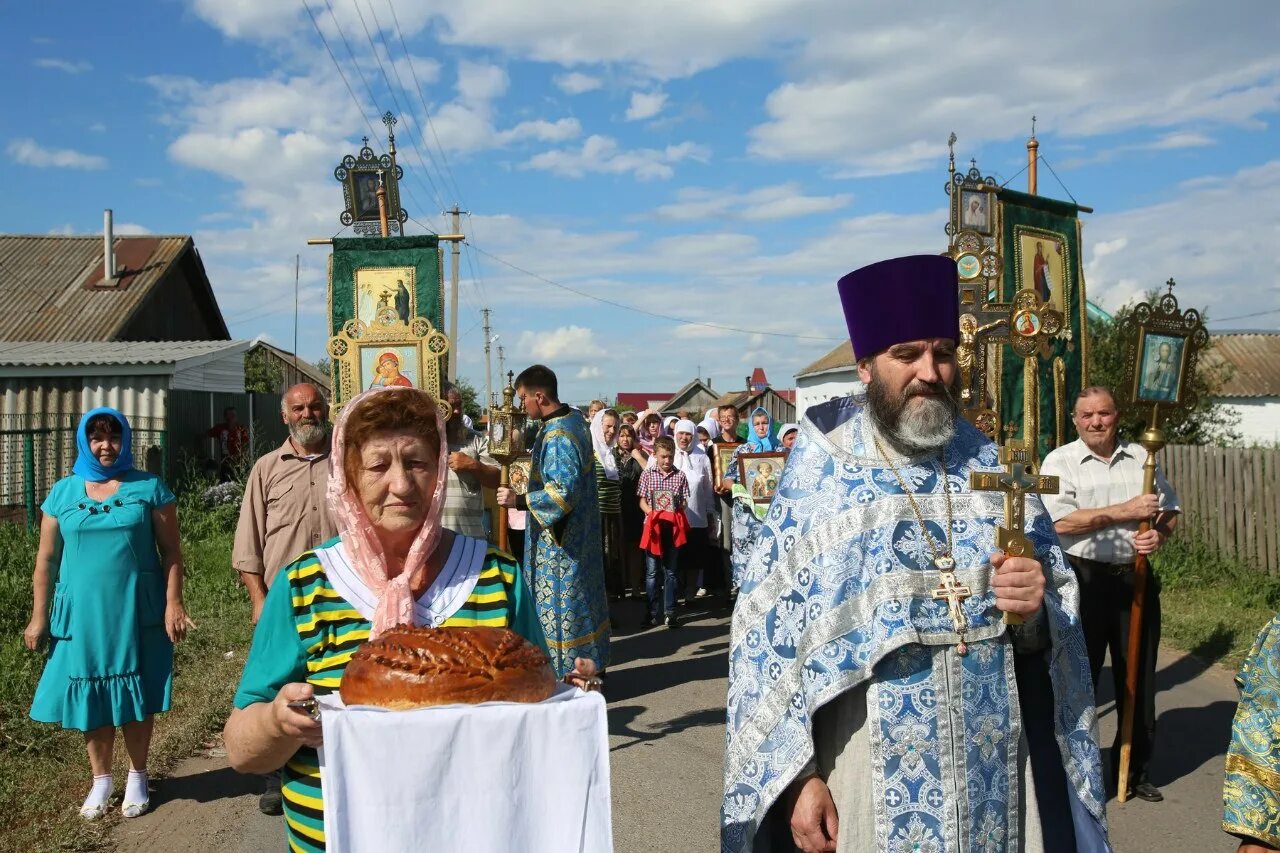 Погода старой майны рп5. Храм в старой Майне Ульяновской области. Богоявленский храм Старая майна. РП Старая майна Ульяновская область.