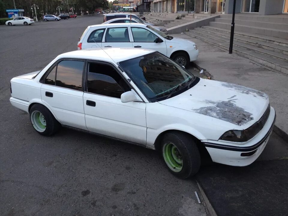 Тойота спринтер ае 91. Toyota Sprinter ae70. Ford Sierra разварки. Королла ае91. Toyota Sprinter ae90.