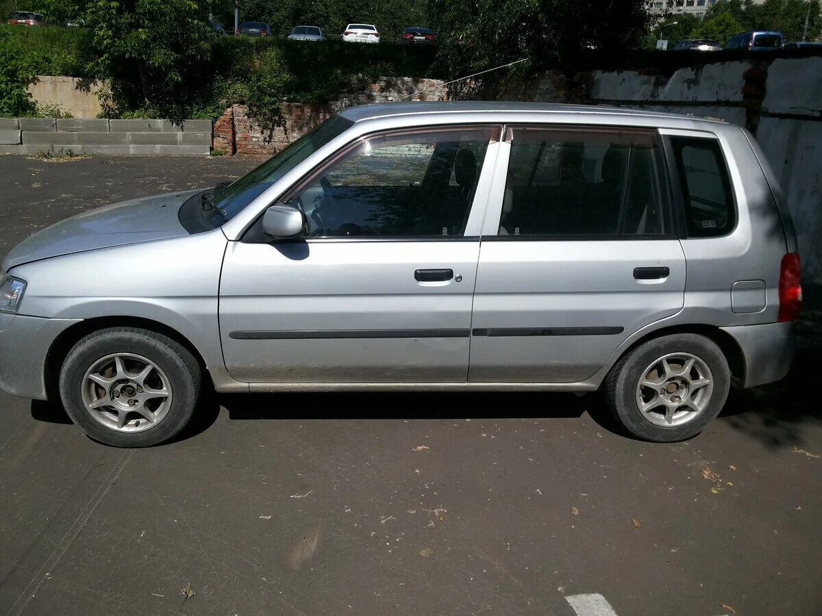 Mazda Demio 2000. Mazda Demio 2000 год. Мазда Демио 2000 1.5. МАЗ додемио год 2000.