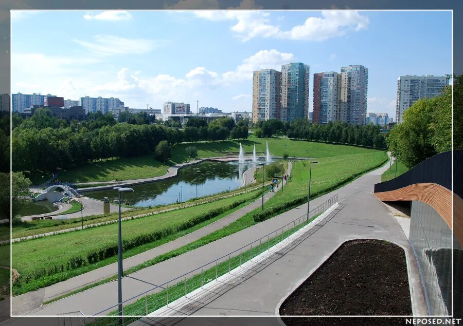 Пруд парк олимпийской деревни москва. Мичуринский парк олимпийская деревня. Парк олимпийской деревни комплекс «холмы». Олимпийская деревня в рио. Мичуринский проспект парк.