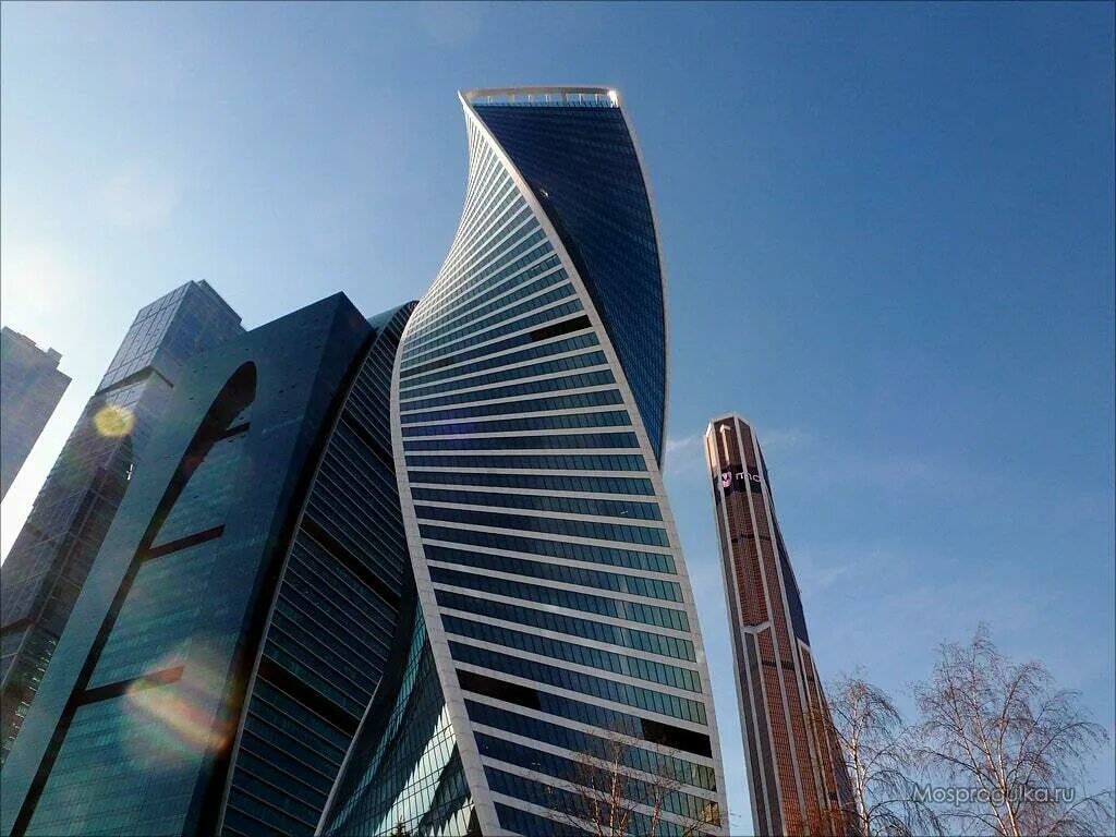 Бывшее здание как называется. Здания москоу сити. Особняк хатранова в ростове на дону. Бывшее здание как называется. Архитектура виктора энрича название зданий.