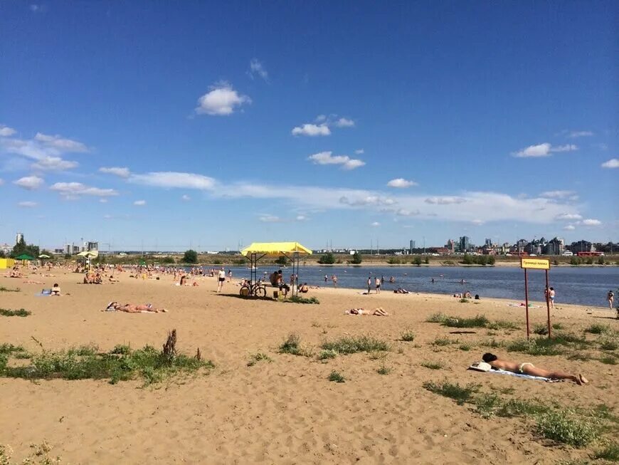 Казанская ривьера пляж. Пляж кырлай в казани. Дубки казань пляж. Казанка казань пляж. Пляж локомотив казань.