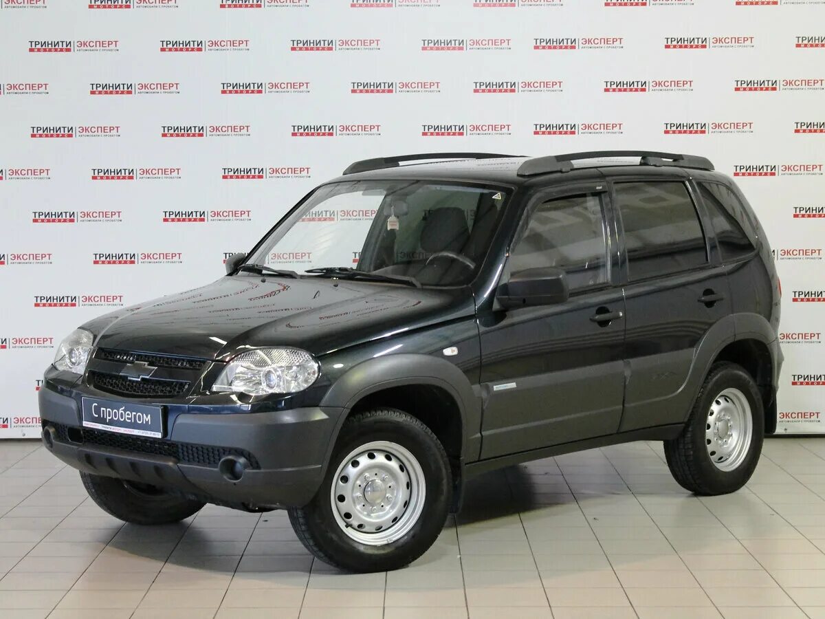 Chevrolet Niva 2012. Chevrolet Niva 1 Рестайлинг. Нива Шевроле 5 дверная. Нива Шевроле черная 2012 года.