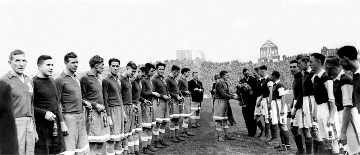 Спорт в послевоенное время. Турне Московского Динамо в Англию в 1945 году. Москва Динамо 1945 в Великобритании. Команда Динамо 1945.