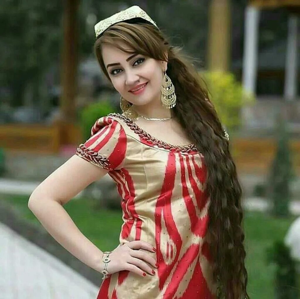 Узбечки в мини. Metro qizlar. Асалча мохира. Нигора бобоева. Шарипова нигора.