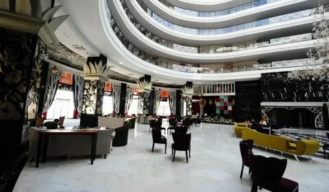 Planet resort