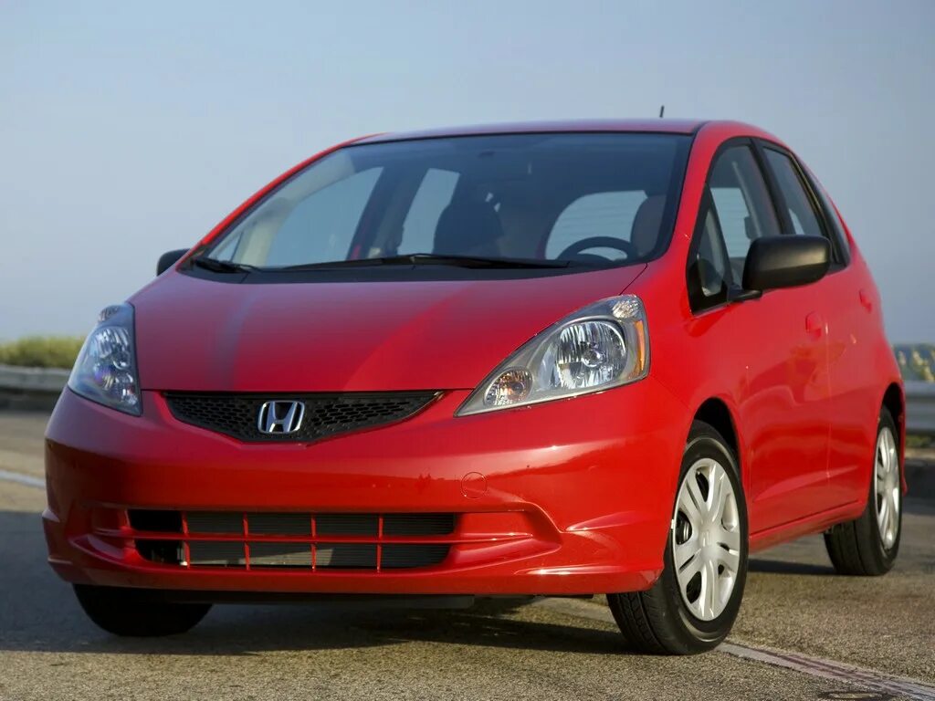 Honda купить в спб. Honda Fit 2009. Хонда фит 3 2009. Хонда фит 2010. Хонда фит 2 модель.