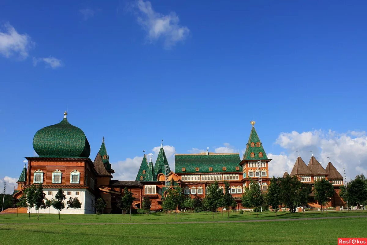 Сегодня в коломенском парке. Коломенское музей-заповедник. Парк Коломенское. Коломенский парк в Москве. Парк заповедник Коломенское.