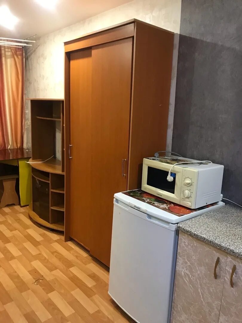 Аренда гостинка авито. Гостинка. гостинка 18к м на тверской 51;1. гостинки от собственников владивосток. гостинки 17кв измерить фв метрах.