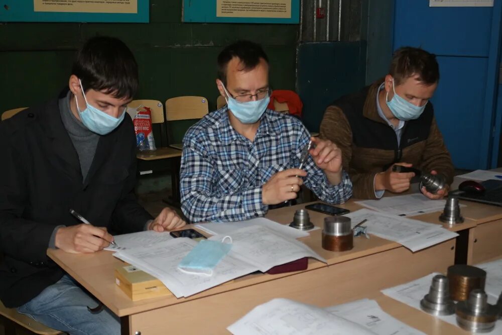 производственная практика на заводе. среднее профессиональное образование это. колледжи москвы. профессии в вузах. колледж рабочая.