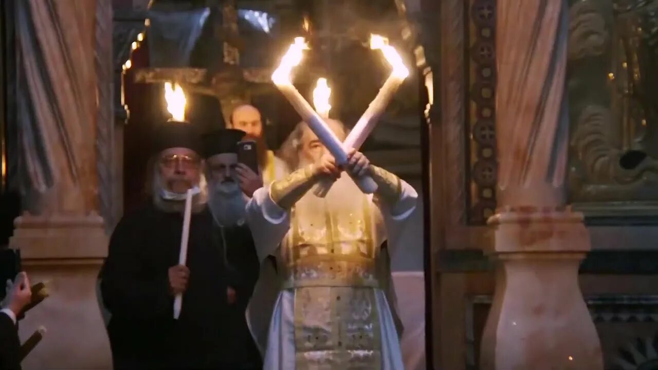 Благодатный огонь сегодня во сколько прямая трансляция. Схождение благодатного огня 2025. благодатный огонь в иерусалиме. схождение благодатного огня в иерусалиме. схождение благодатного огня 2025.
