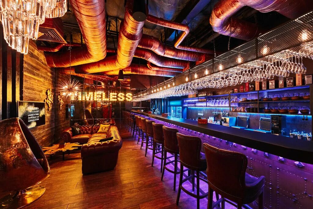 шикарный бар. бар ozone гонконг китай. самый крутой бар. самый крутой бар. элитный ресторан.