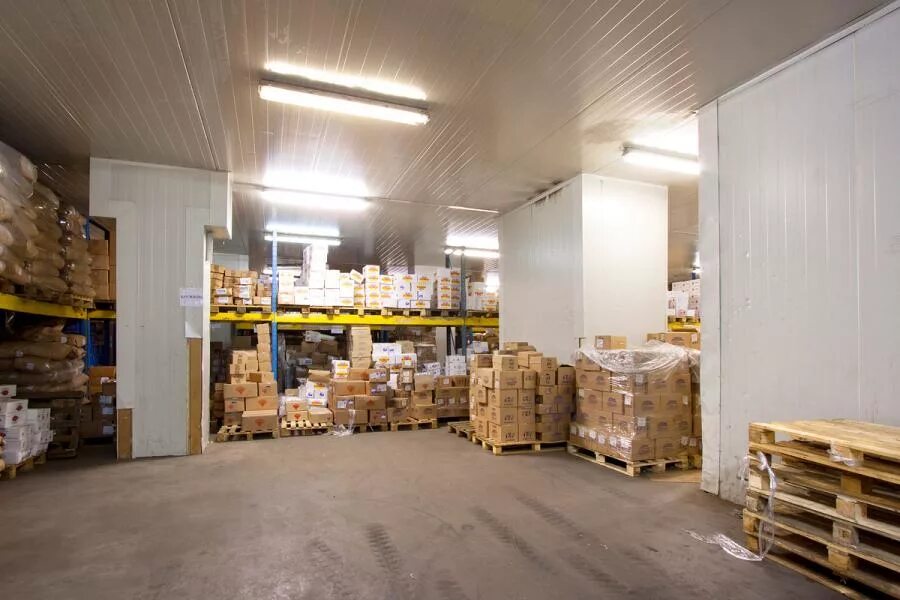 Где находится склад м видео. Склад эльдорадо с097-0090. продуктовый склад изнутри. склад интернет магазина эльдорадо. продуктовые базы в перми.