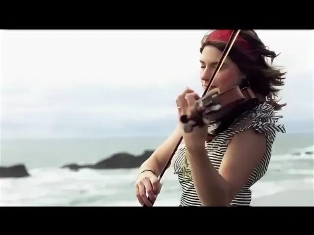 Как сыграть пираты карибского моря на скрипке. Пираты карибского моря ноты для флейты блок. Пираты карибского моря ноты для флейты. Пираты карибского моря ноты для саксофона альта. Скрипачка на море.